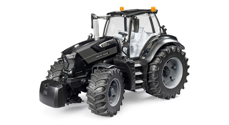 Bruder Deutz-Fahr 8280 TTV Warrior Traktor in Schwarz, schräg von vorne