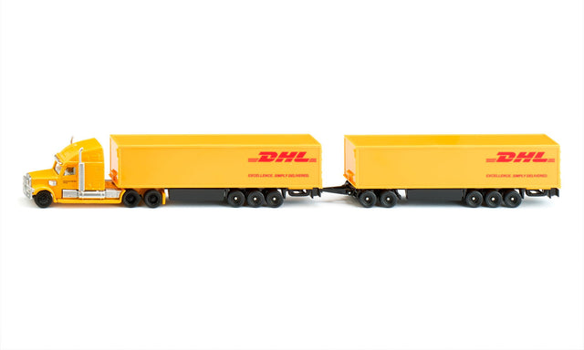 Siku Freightliner DHL Road Train 1806, ganzes Gespann in der Seitenansicht