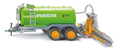 Siku Farmer Joskin Fasswagen 2270 in Grün mit Düngespritze, Seitenansicht