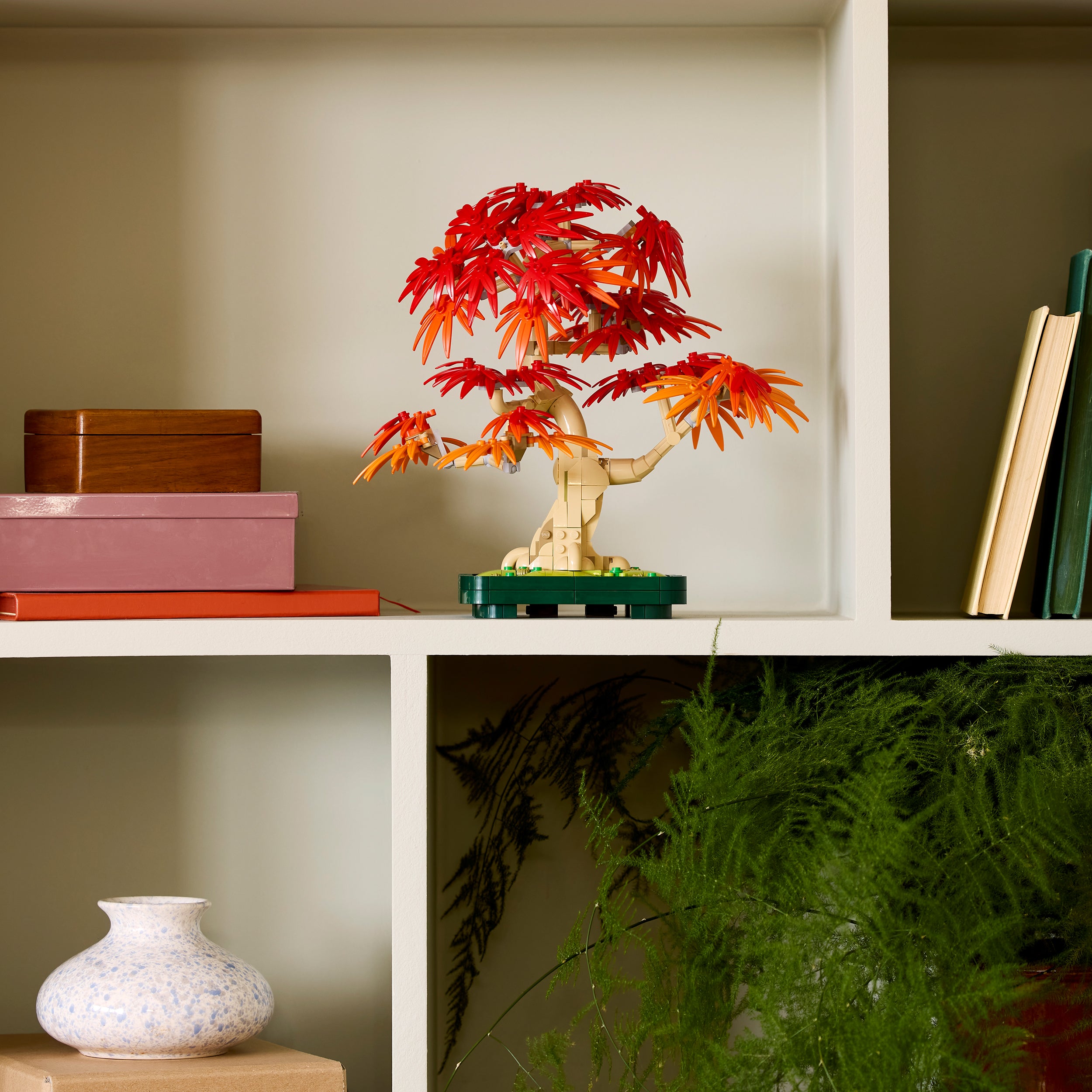 LEGO Icons Japanischer Roter Ahorn – Bonsai-Baum 10348 - Bild 4