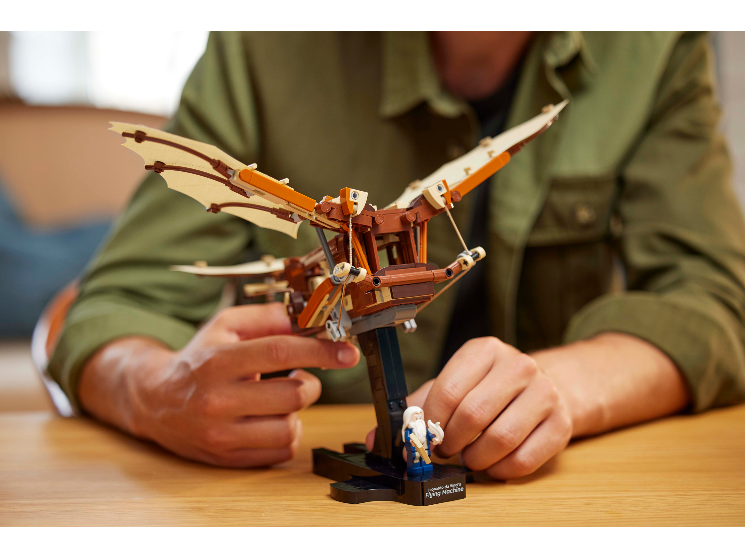 LEGO Icons Leonardo da Vincis Fluggerät 10363 - Bild 6