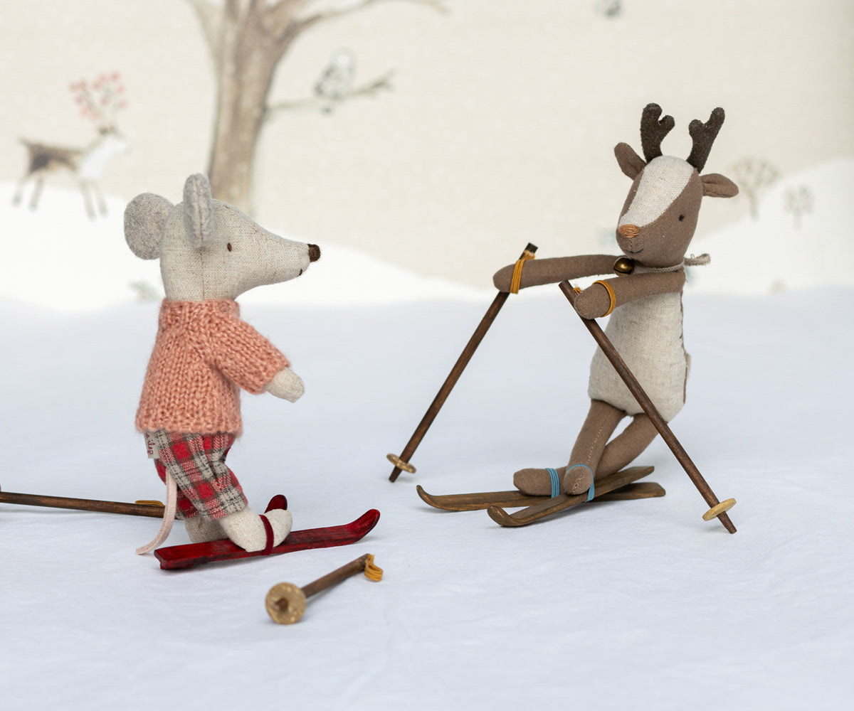 Maileg Wintermaus mit Ski-Set – grosse Schwester - Bild 2