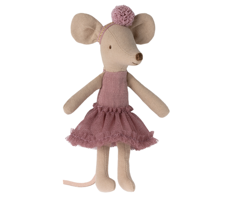 Ballerina-Maus grosse Schwester im dunkelrosa Tutu, freigestellt