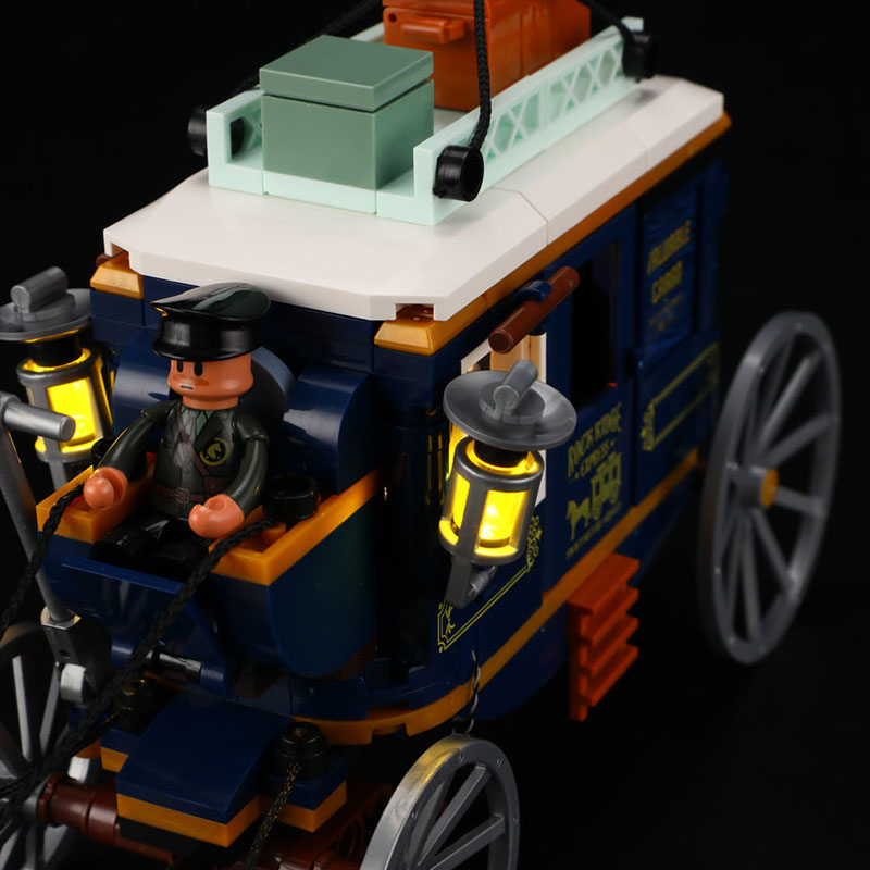 Lumibricks Schatzpostkutsche mit Beleuchtung - Bild 3