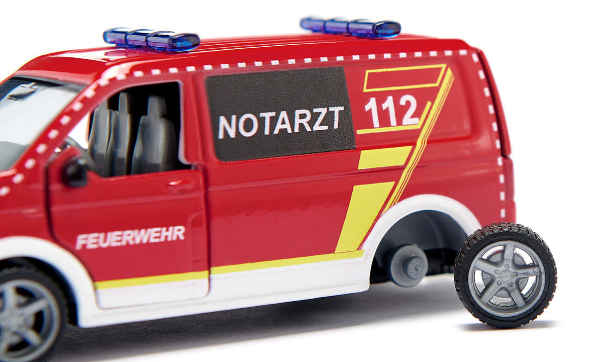 Siku VW T6 Notarztwagen 02.116 - Bild 4
