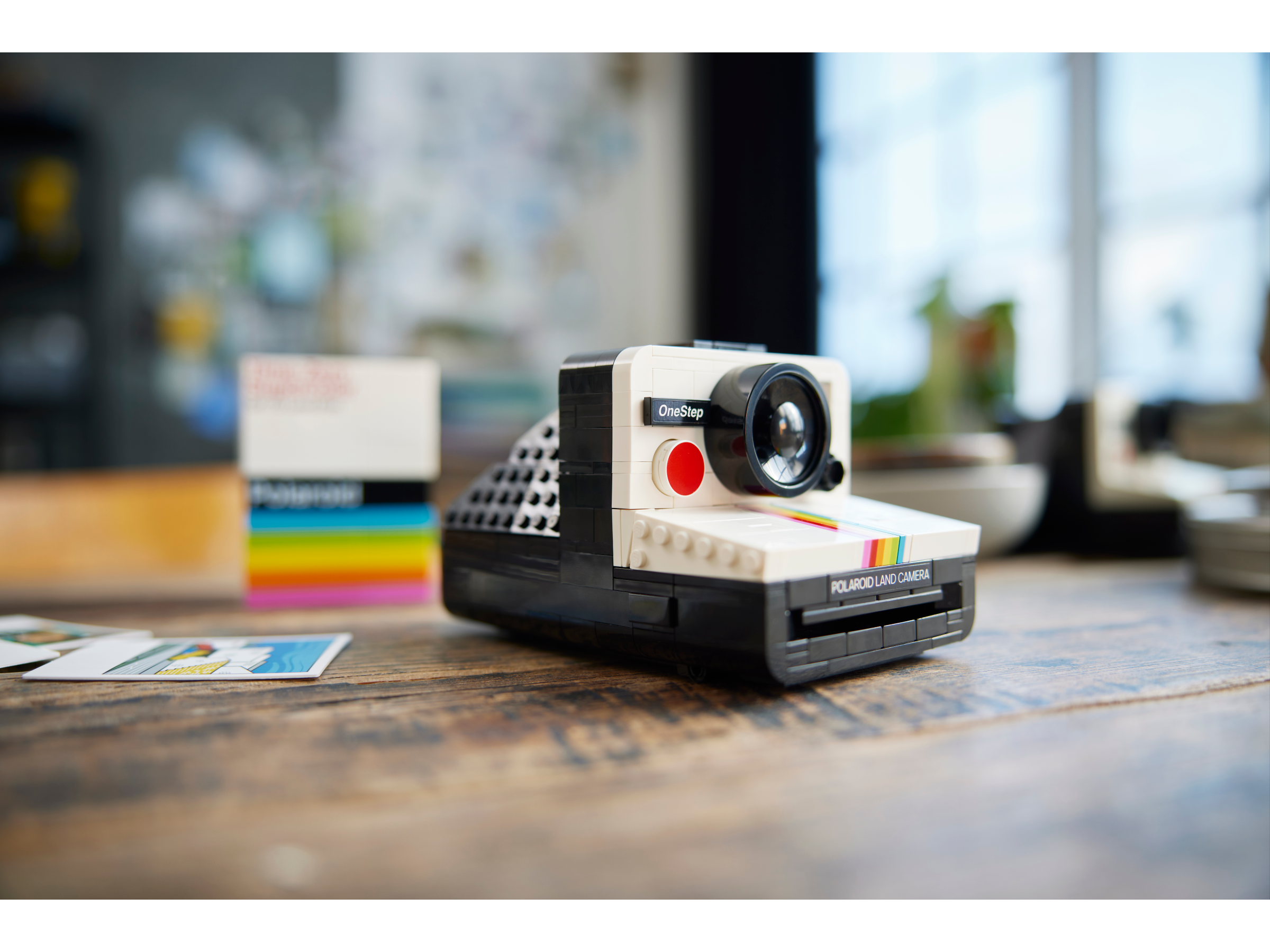 LEGO Ideas Polaroid OneStep SX-70 Sofortbildkamera 21345 - Bild 7