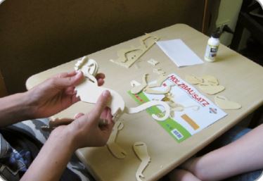 Holzbausatz Italienischer Sportwagen - Bild 2