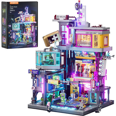Lumibricks Spielstapel L9095 aufgebaut neben der Verpackung, vierstöckige Neon-Spielhalle mit beleuchteten Ebenen