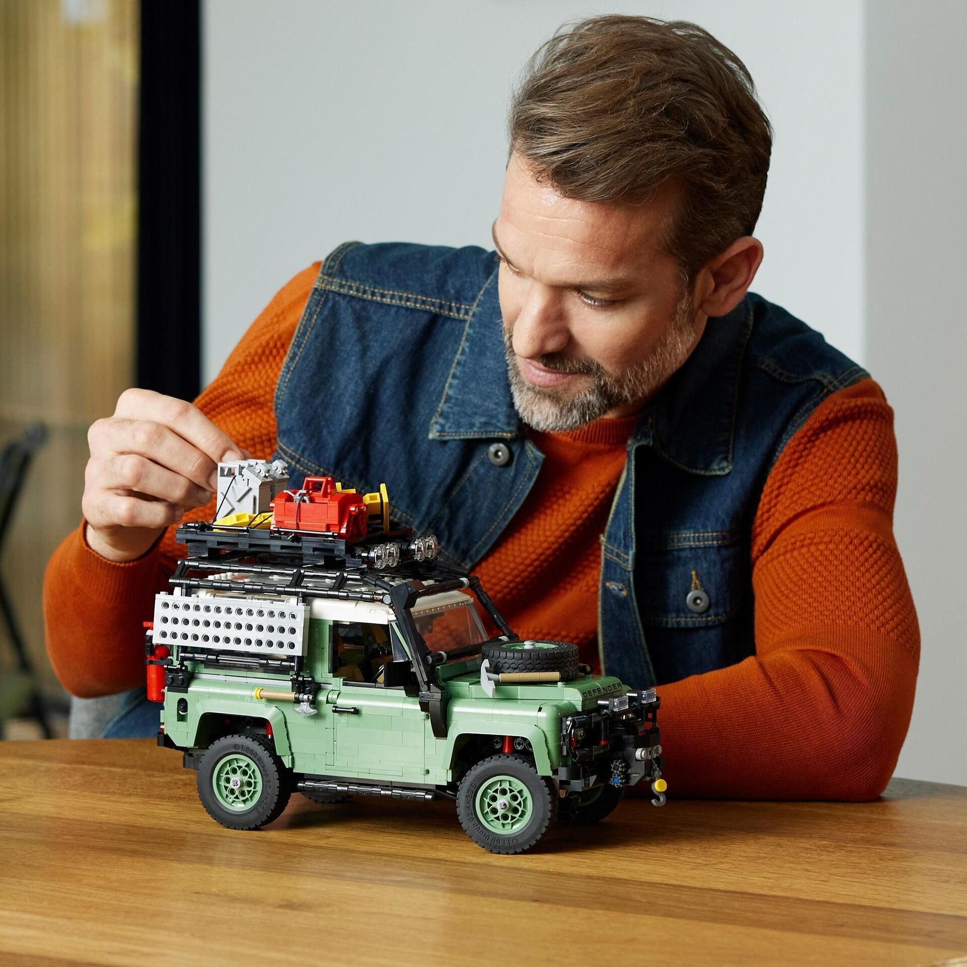 LEGO Creator Land Rover Defender 90 10317 - Bild 6