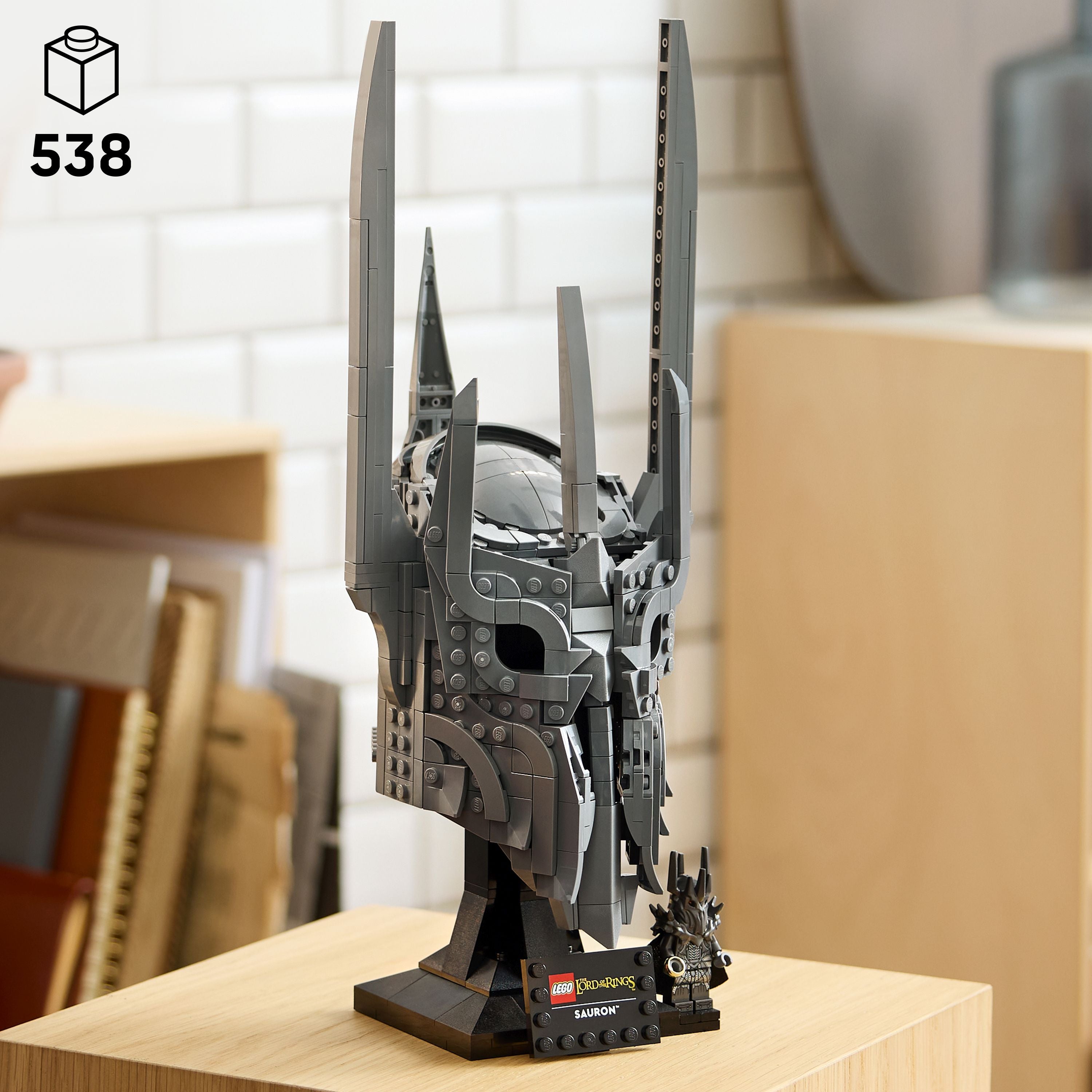 LEGO Icons 11373 Der Herr der Ringe: Saurons Helm - Bild 6