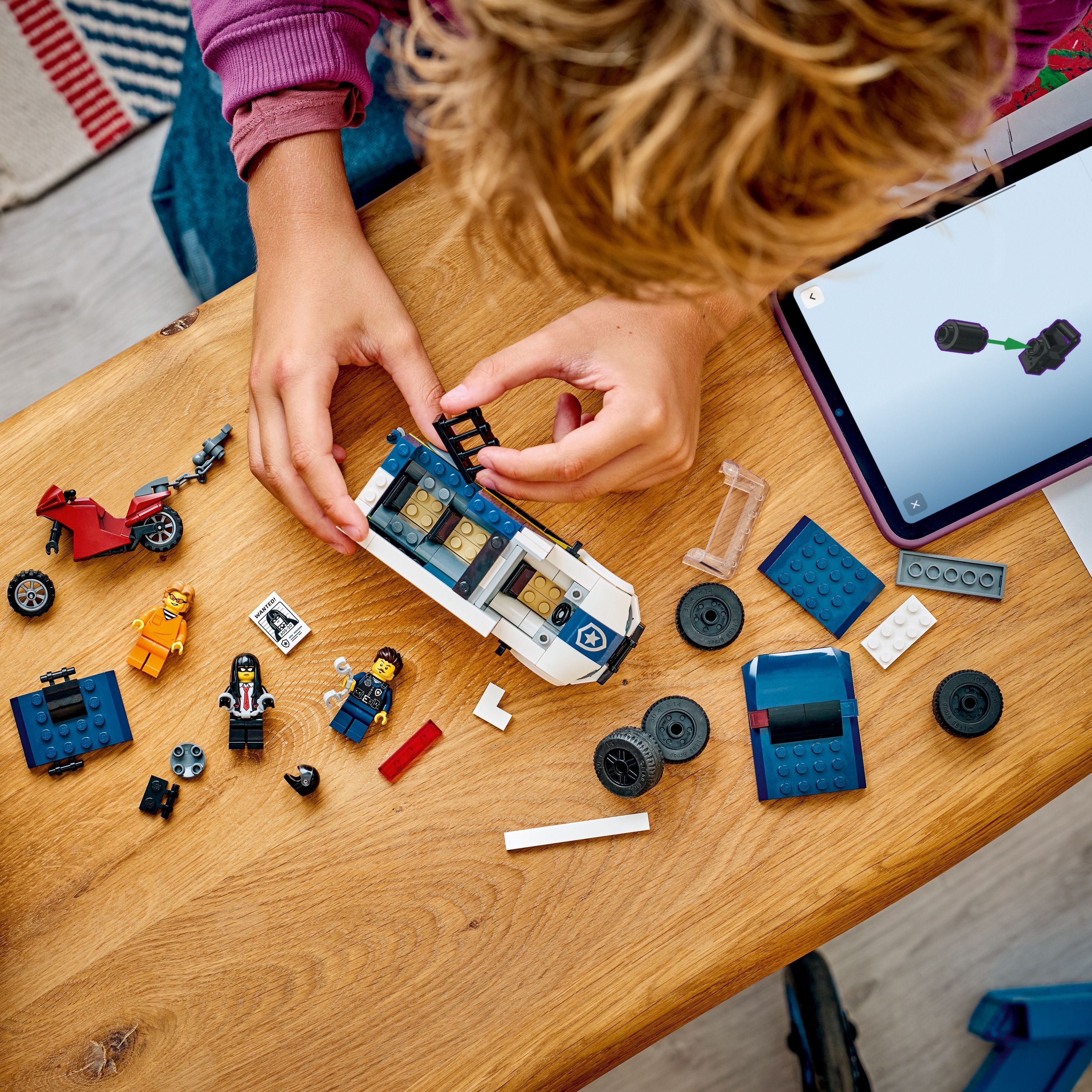 LEGO City Gefangenentransporter 60479 - Bild 8