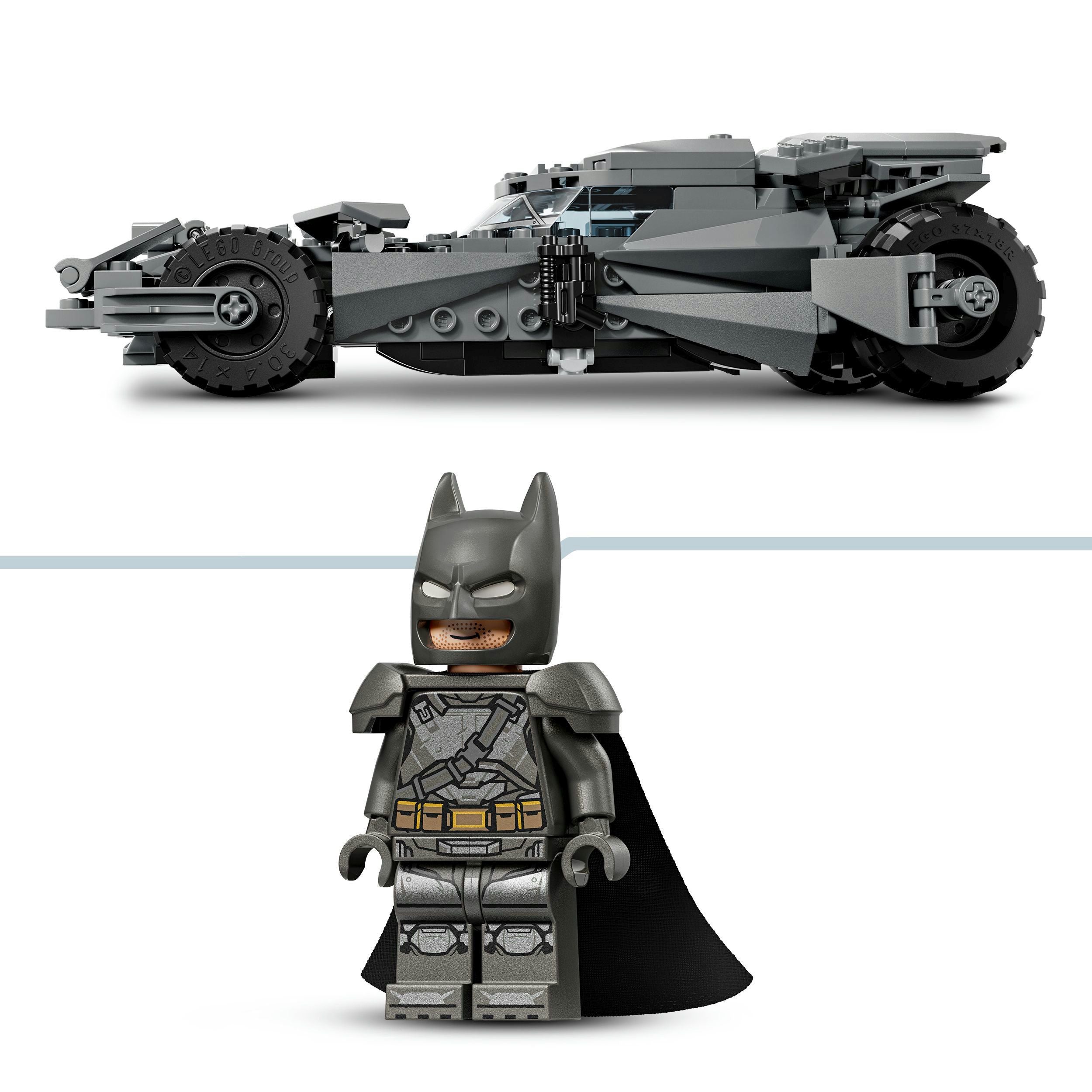 LEGO DC Universe Super Heroes 76331 Batman vs. Superman: Batmobil - Bild 4