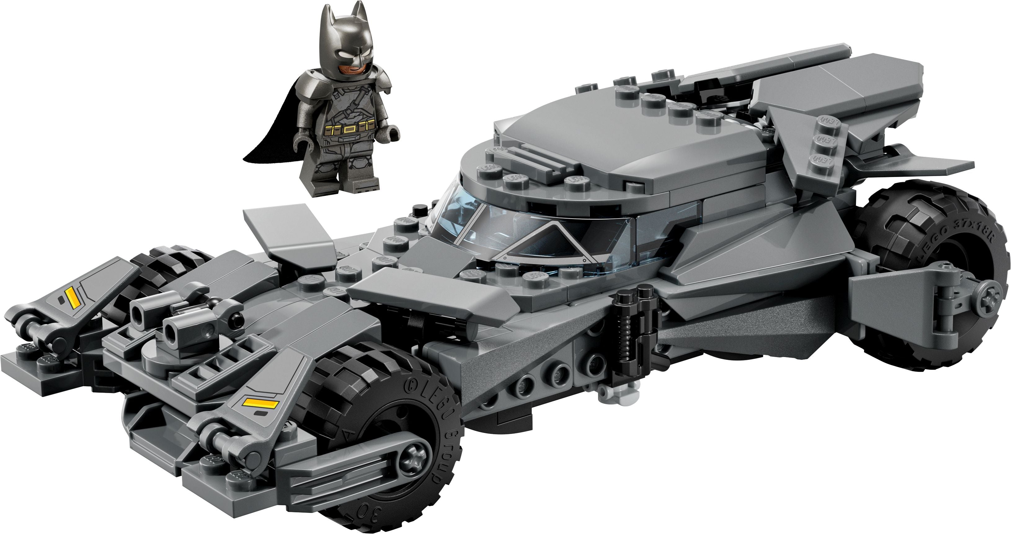 LEGO DC Universe Super Heroes 76331 Batman vs. Superman: Batmobil - Bild 2