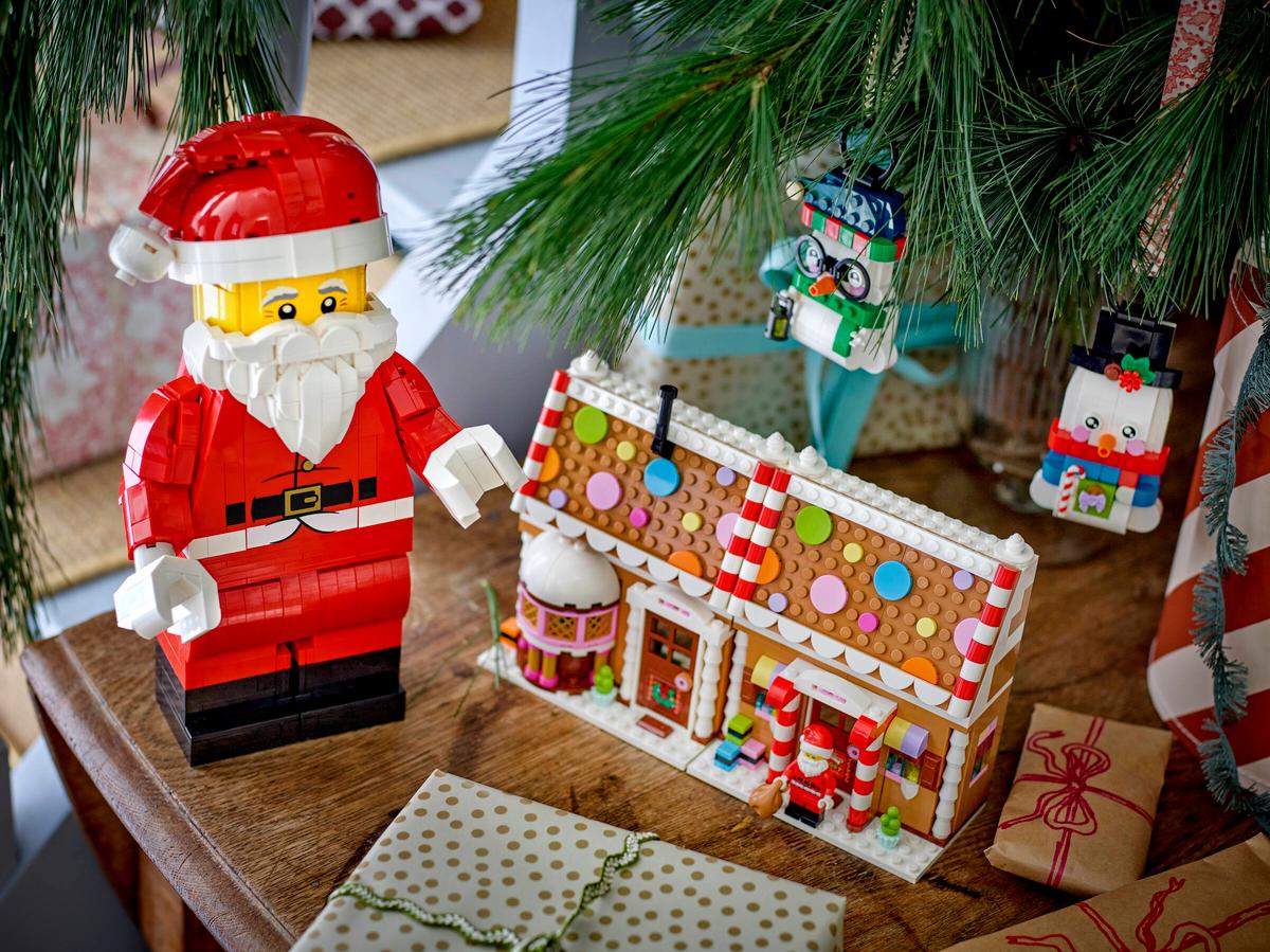 LEGO Iconic Grosse Weihnachtsmann-Minifigur 40820 - Bild 4