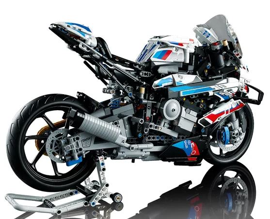 LEGO Technic BMW M 1000 RR 42130 - Bild 2