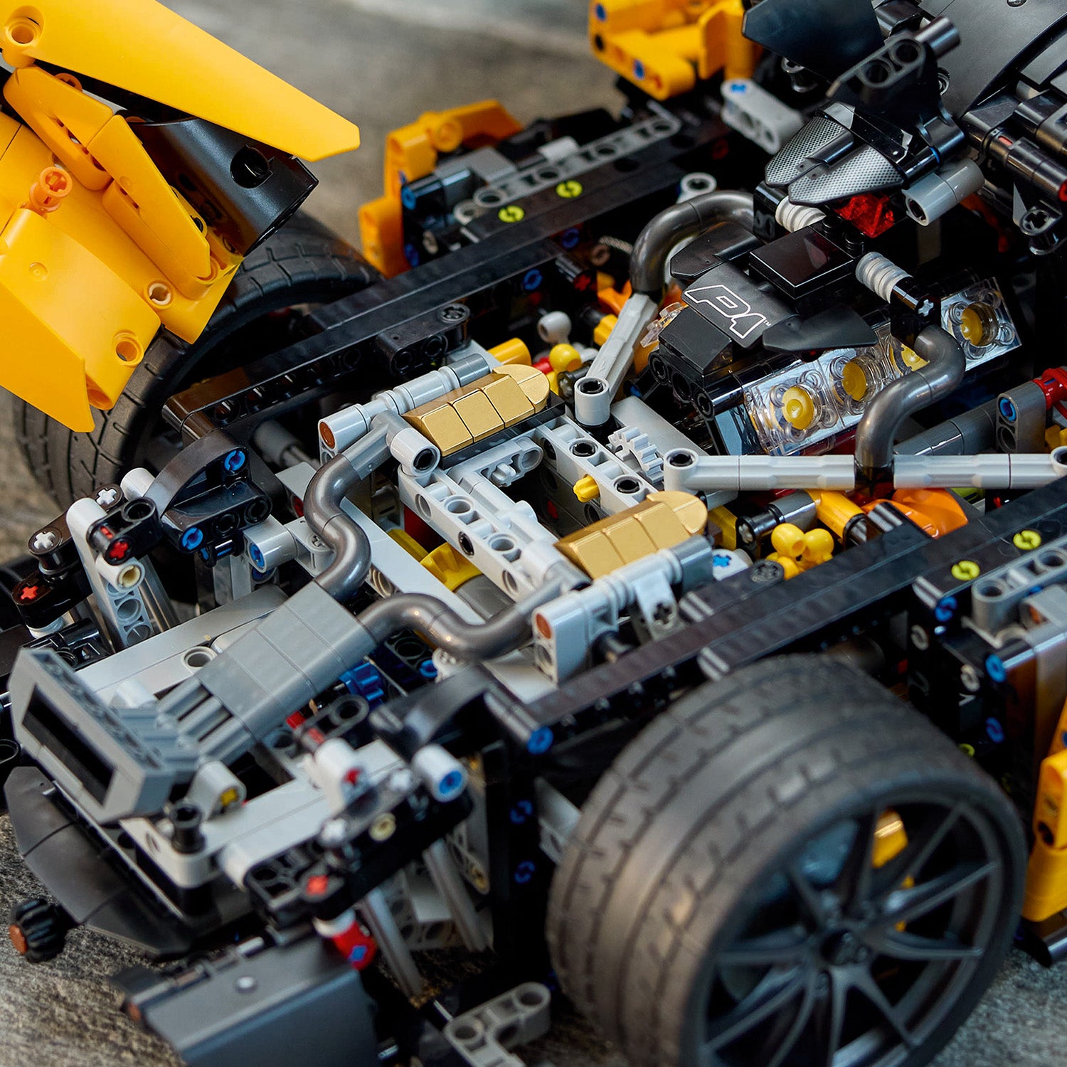 LEGO Technic McLaren P1™  42172 - Bild 8