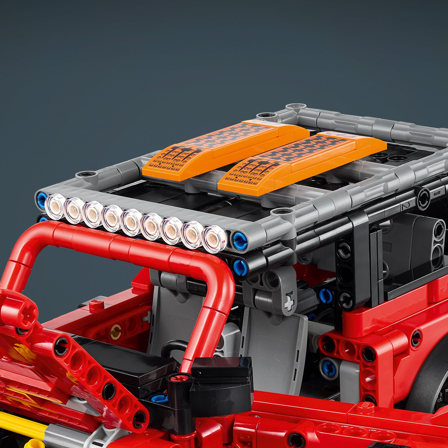 LEGO Technic Ford Bronco® Offroader 42213 - Bild 7