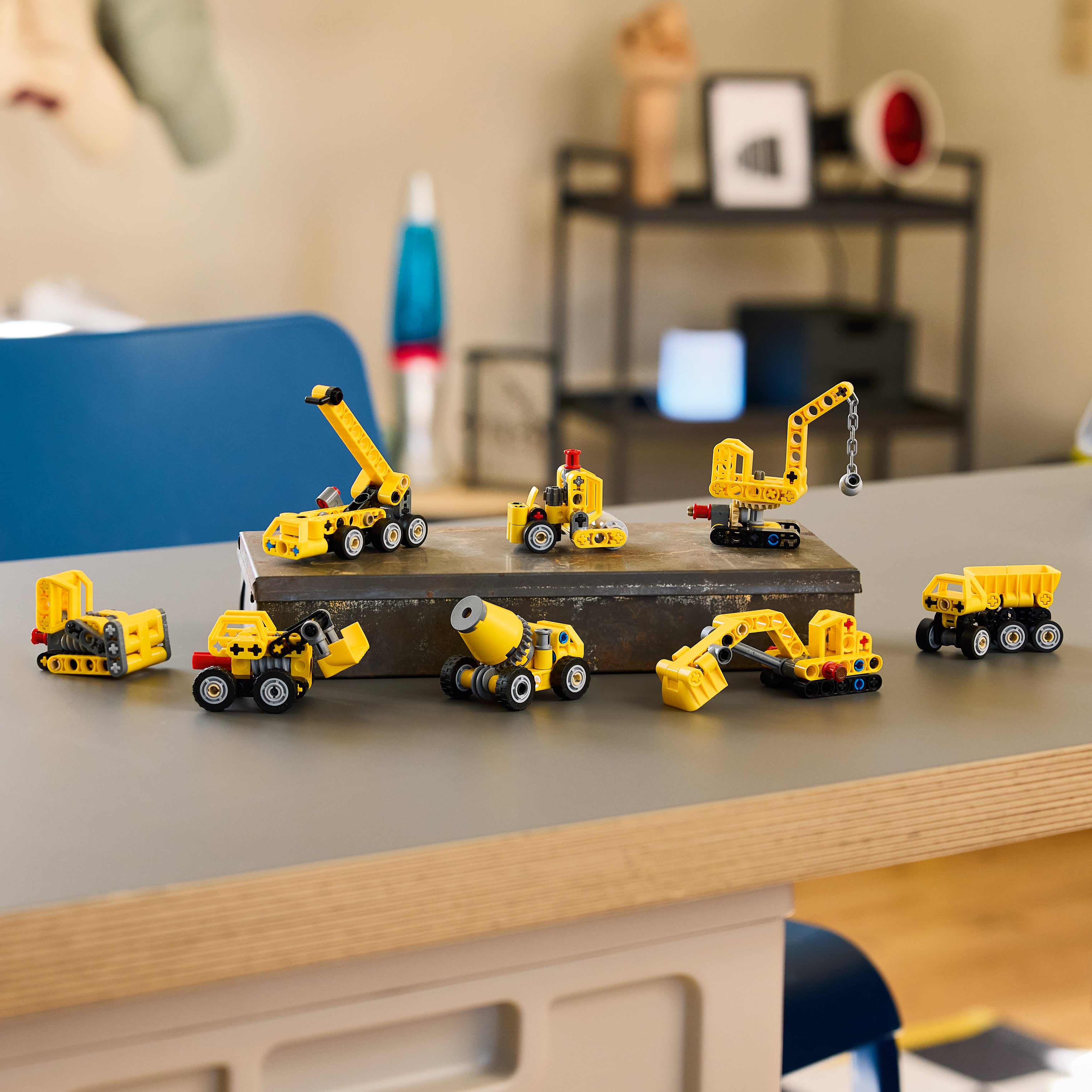 LEGO® Technic 42233 Mächtige Maschinen - Bild 7