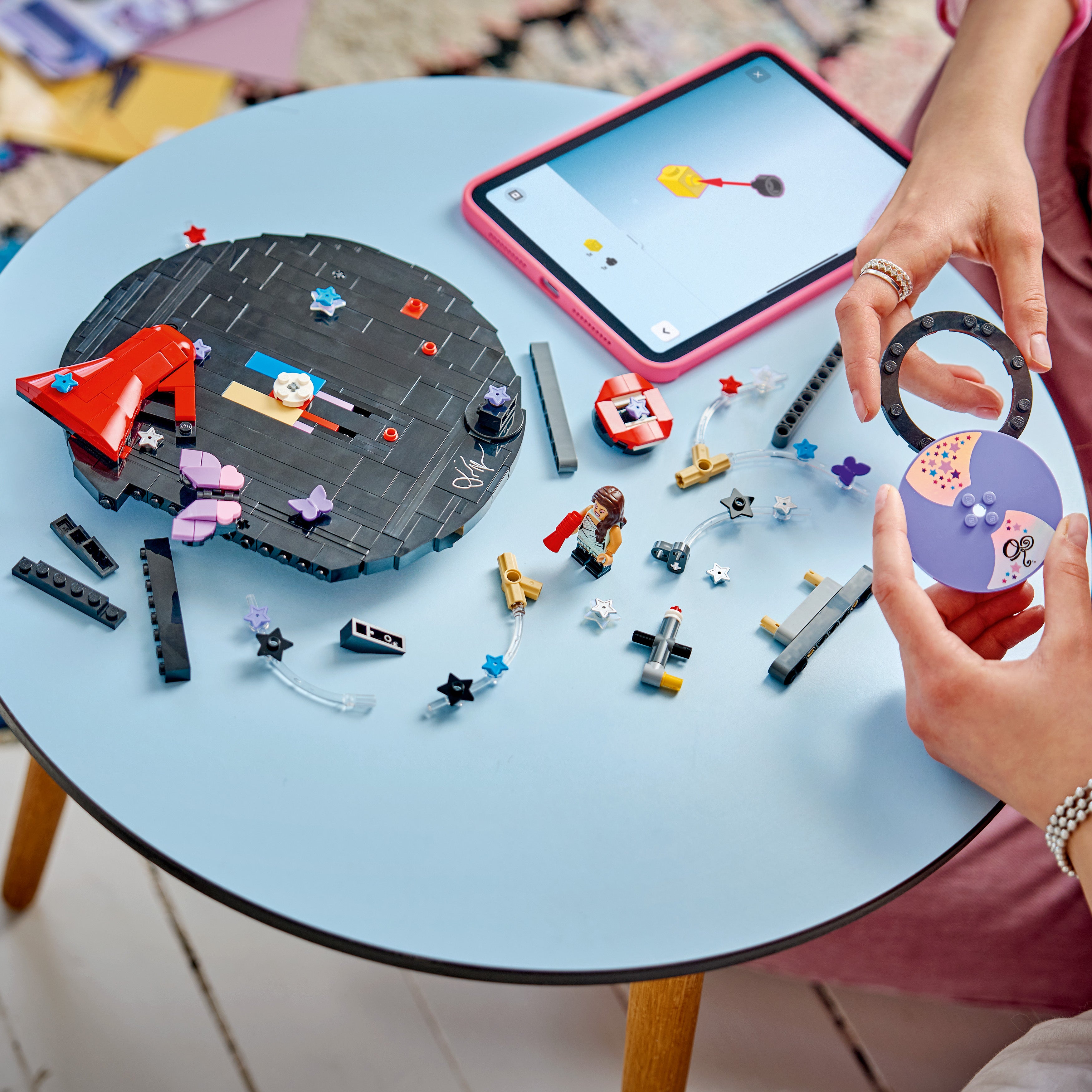 LEGO® Special Editions 43028 Olivia Rodrigos Schallplatte - Bild 9