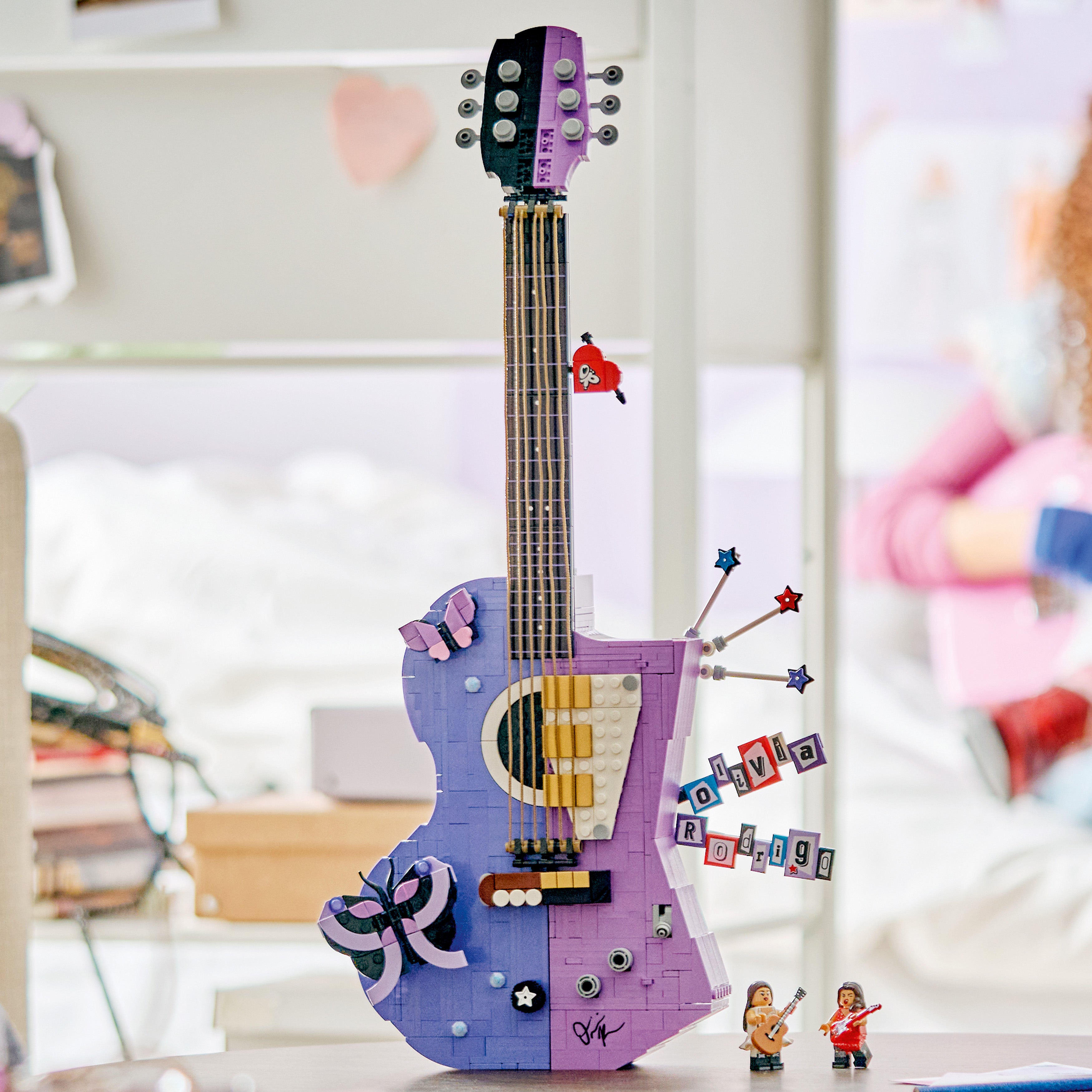 LEGO® Special Editions 43031 Olivia Rodrigos Gitarre - Bild 10