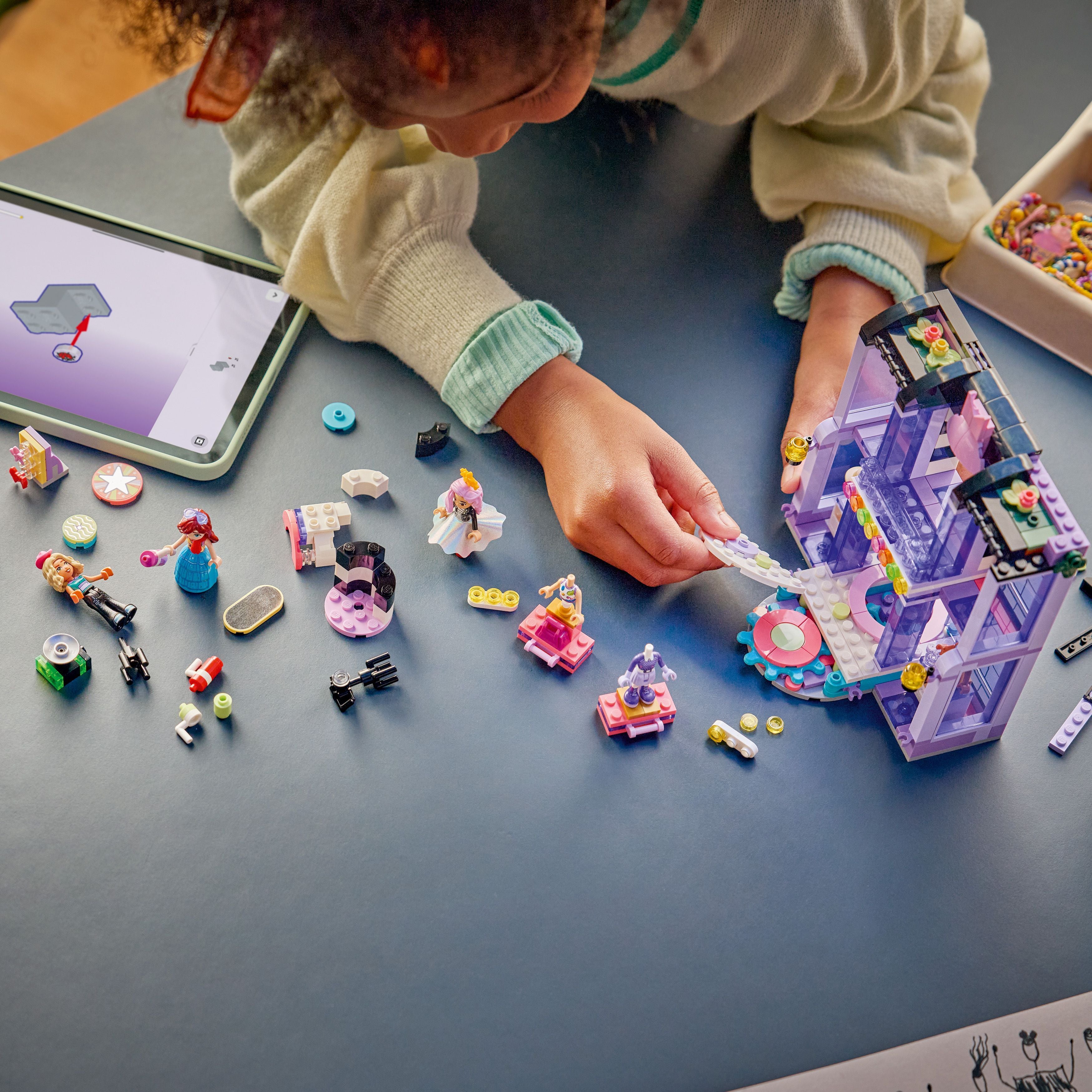 LEGO Friends Modeschau in Heartlake City 42685 - Bild 9