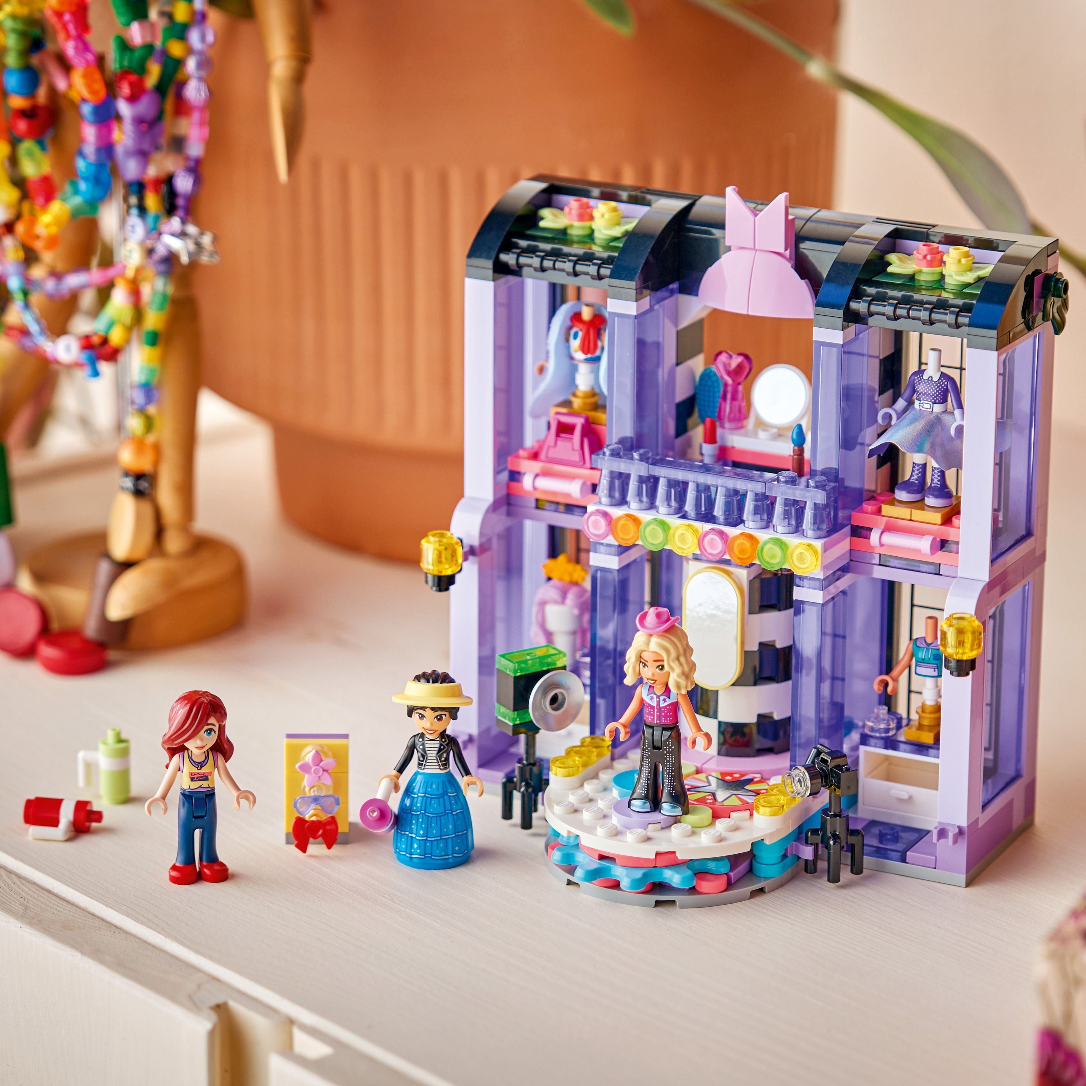 LEGO Friends Modeschau in Heartlake City 42685 - Bild 7