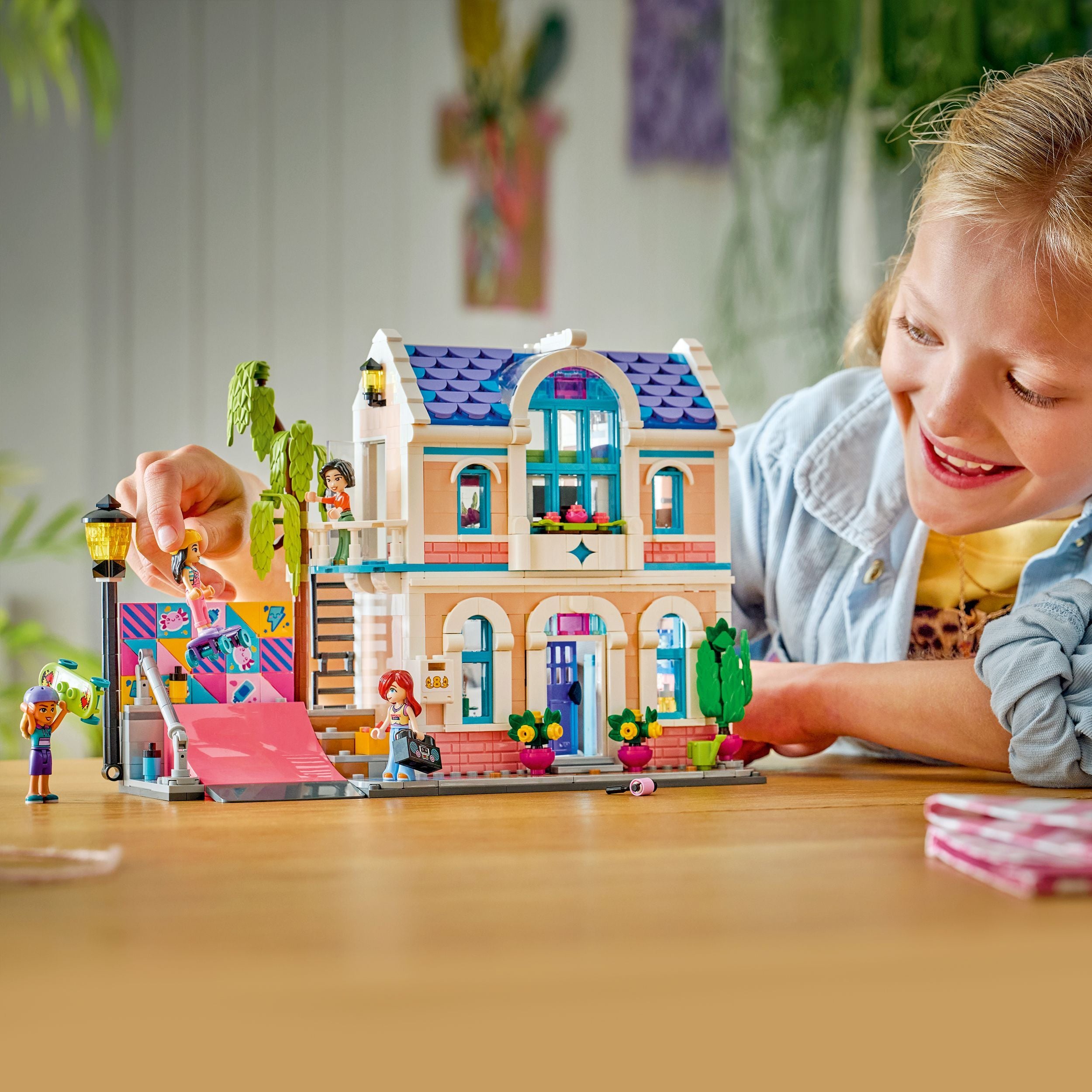 LEGO Friends Lianns Familienhaus 42687 - Bild 7