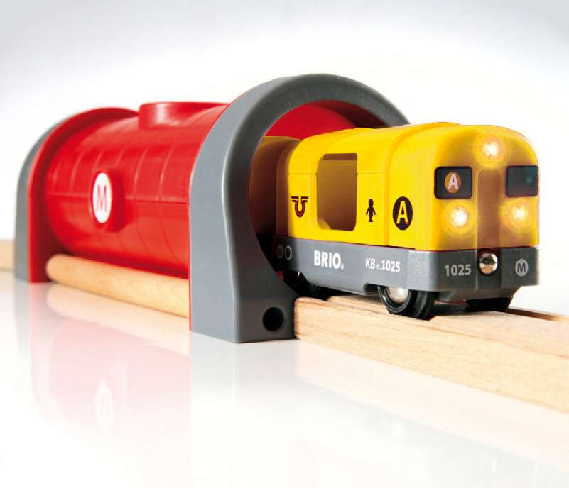 Brio Strassen und Schienen Bahn Set Deluxe 33052 - Bild 4