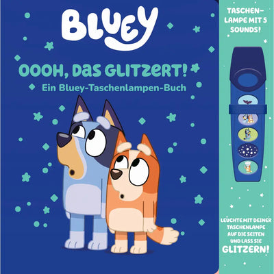 Bluey-Taschenlampen-Buch «Oooh, das glitzert!»: dunkelblaues Cover mit Bluey und Bingo unter Sternen, rechts die blaue Taschenlampe mit fünf Sound-Tasten
