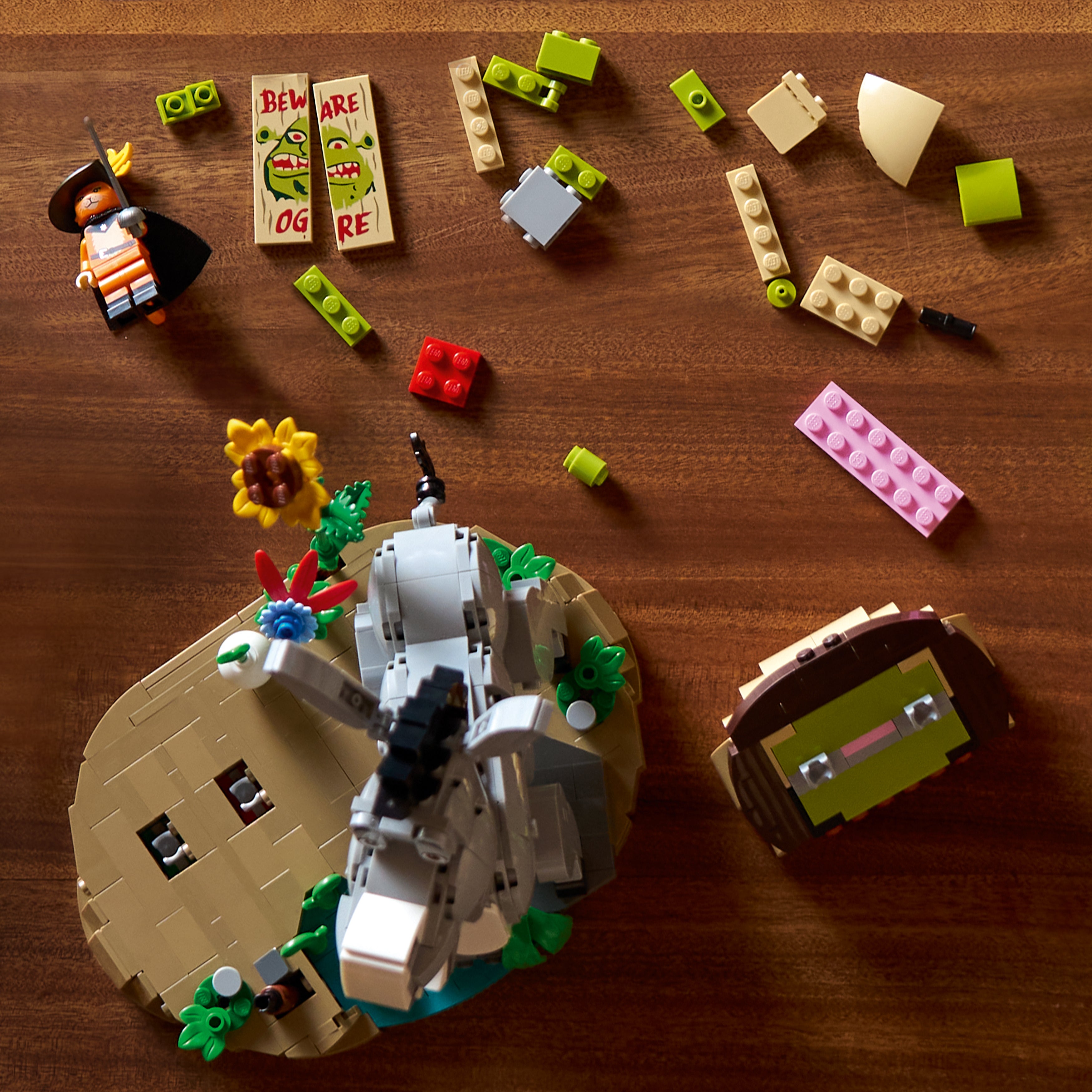 LEGO® Special Editions 72423 Shrek, Esel und Der Gestiefelte Kater - Bild 10