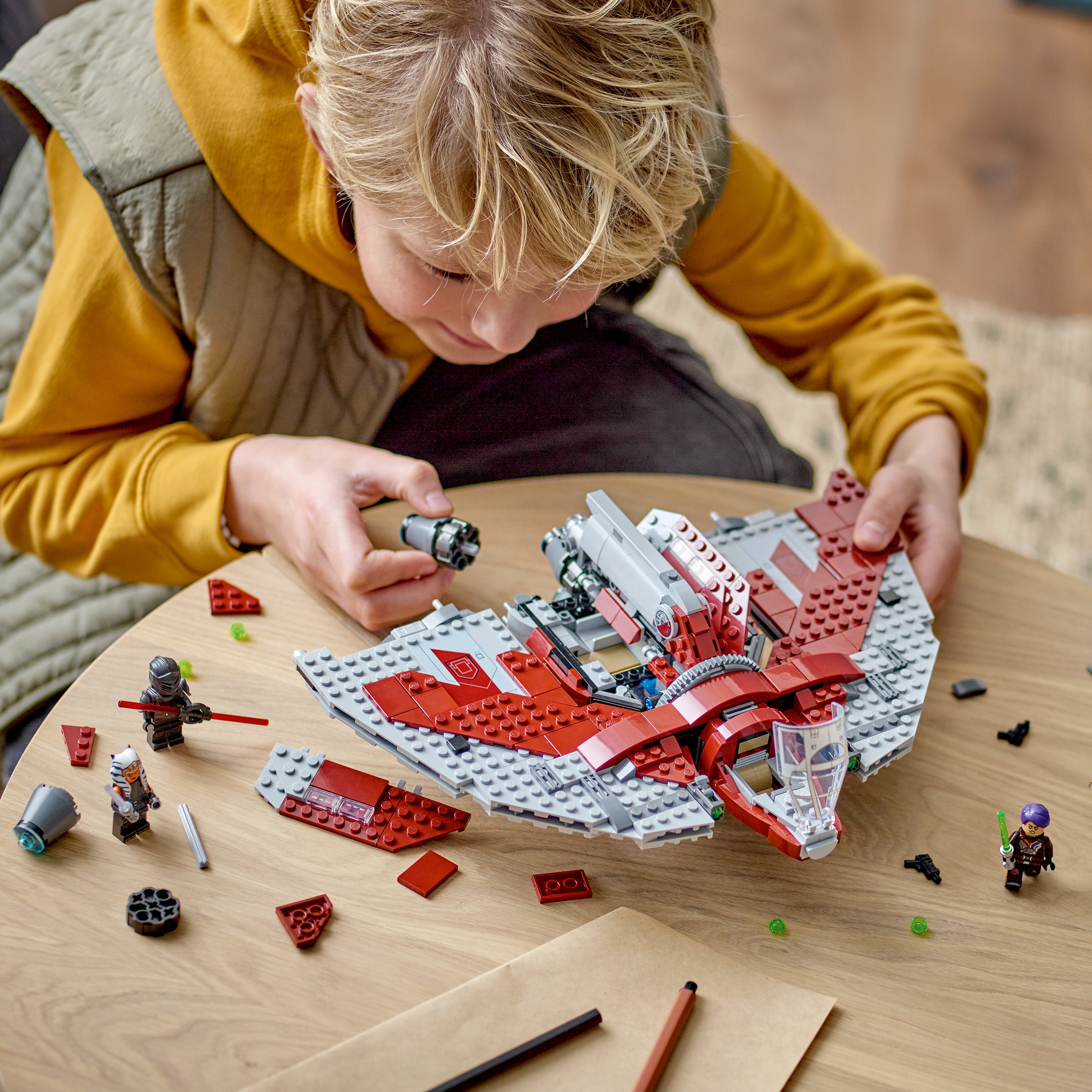 LEGO Star Wars Ahsoka Tanos T-6 Jedi Shuttle 75362 - Bild 8