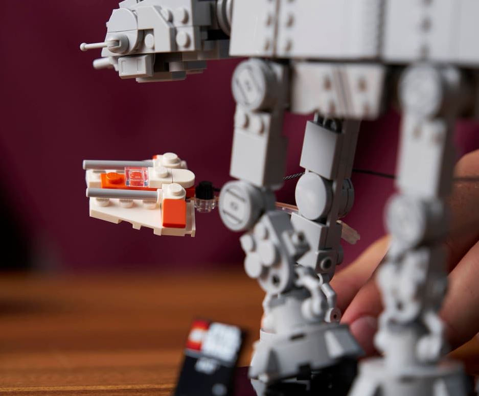 LEGO® Star Wars™ 75440 AT-AT - Bild 4