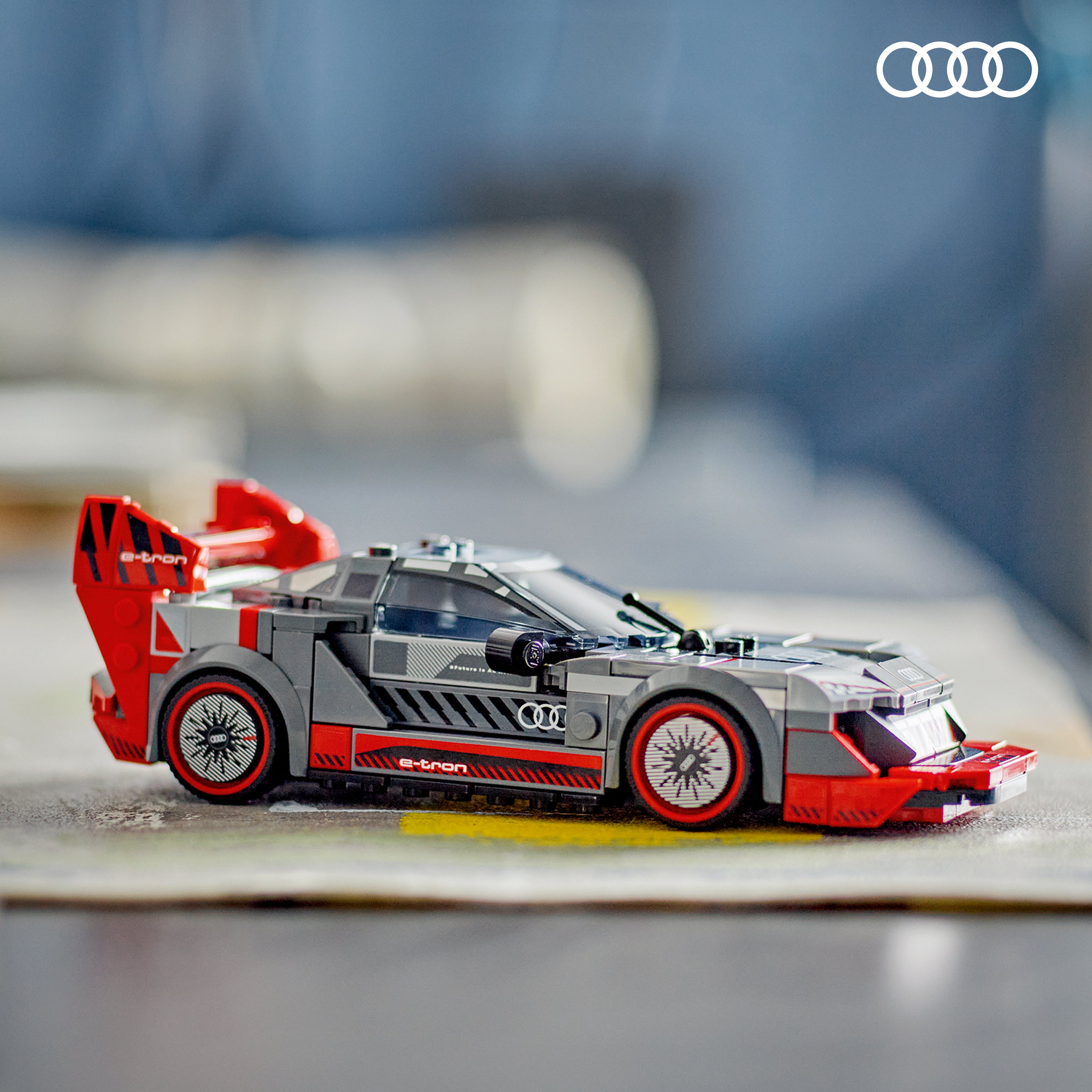 LEGO Speed Champions Audi S1 e-tron quattro Rennwagen 76921 - Bild 5