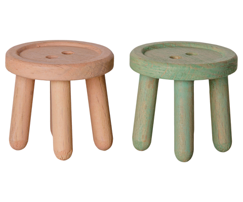 Zwei Hocker aus Buchenholz in Light Rose und Light Mint, freigestellt