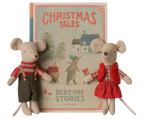 Buch «Christmas Tales» mit zwei Weihnachtsmäusen in Rot und Grau