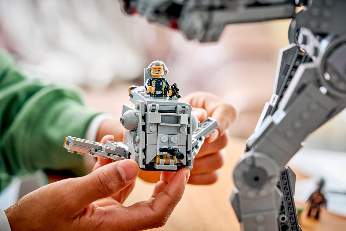 LEGO® Star Wars 75454 AT-AT des Restimperiums mit INT-4 - Bild 10