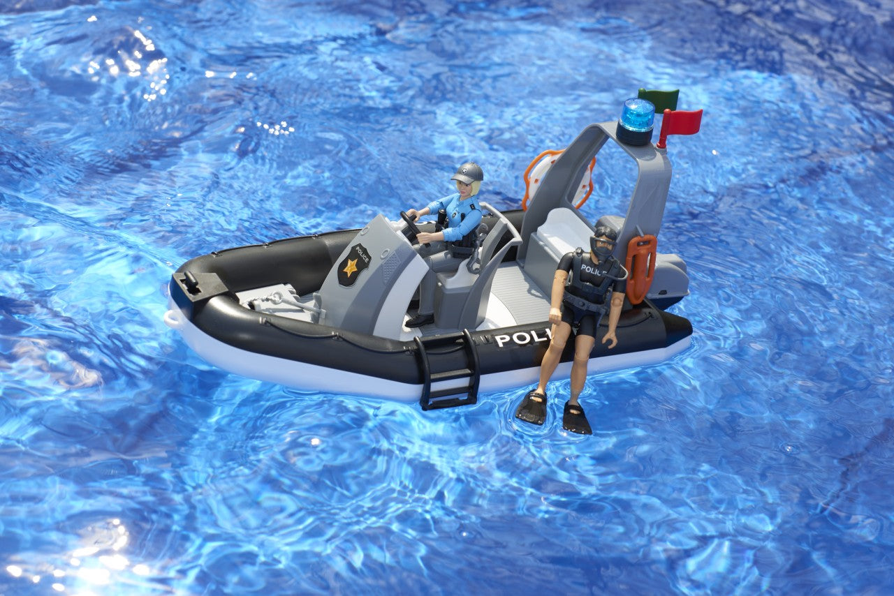 Bruder 02507 RAM 2500 Polizei-Pickup mit Anhänger, Boot und 2 Figuren - Bild 6